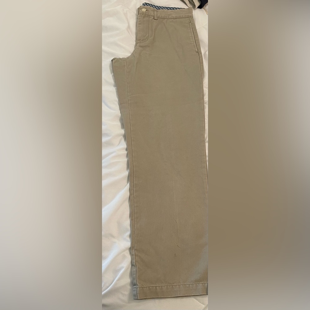 Vineyard Vines Khaki pants